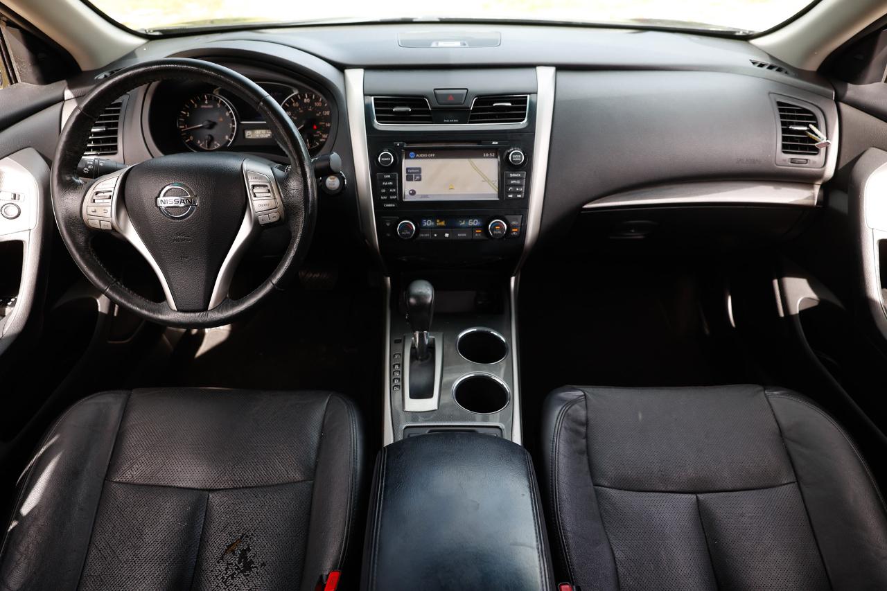 Nissan Altima  2015