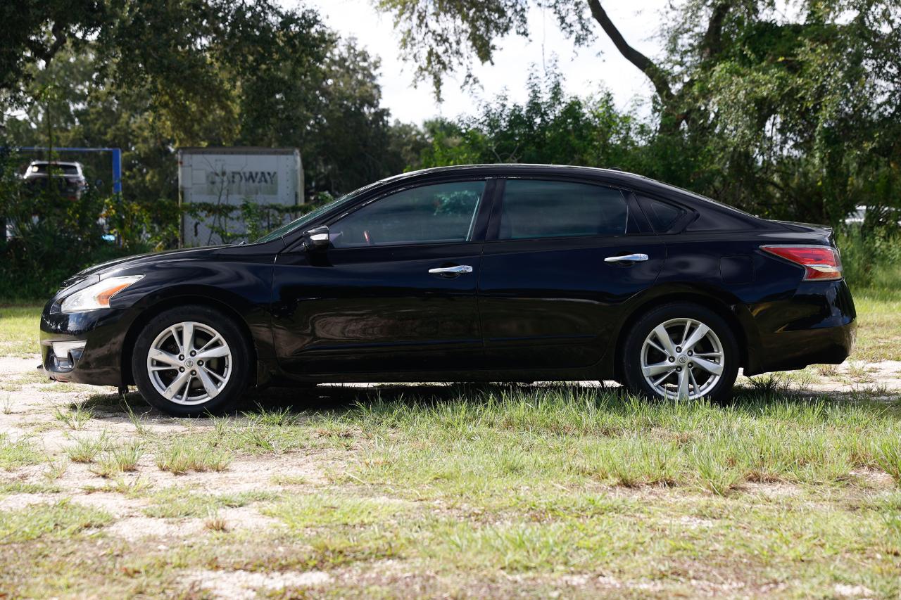 Nissan Altima  2015