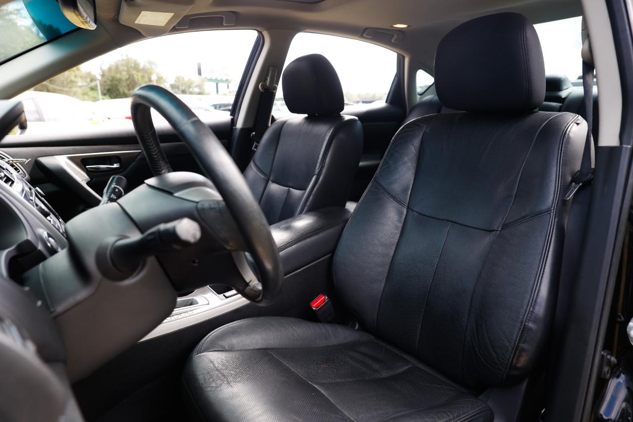 Nissan Altima  2015