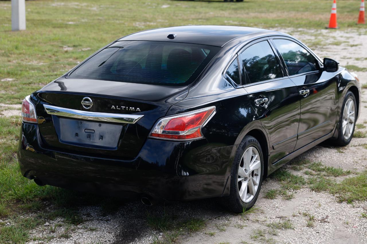 Nissan Altima  2015