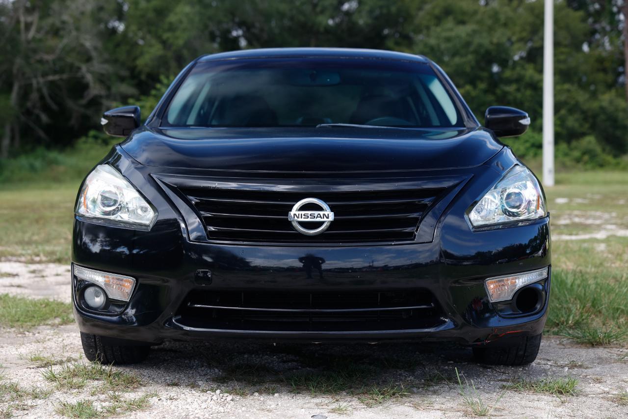 Nissan Altima  2015