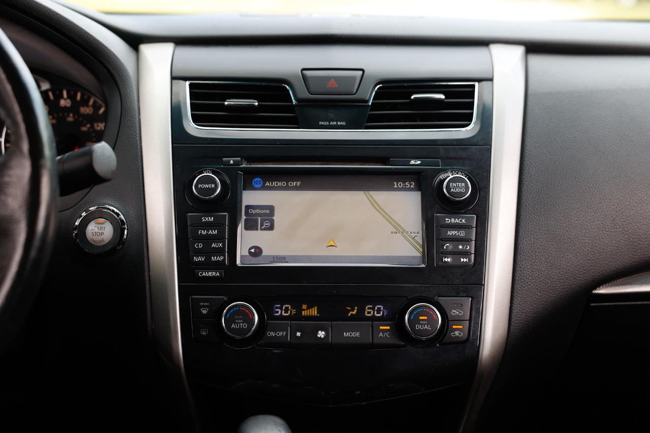 Nissan Altima  2015