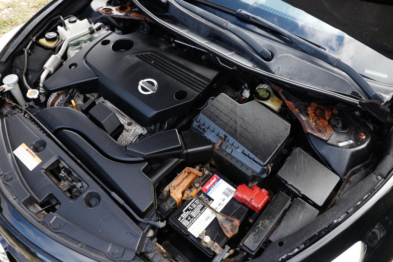 Nissan Altima  2015