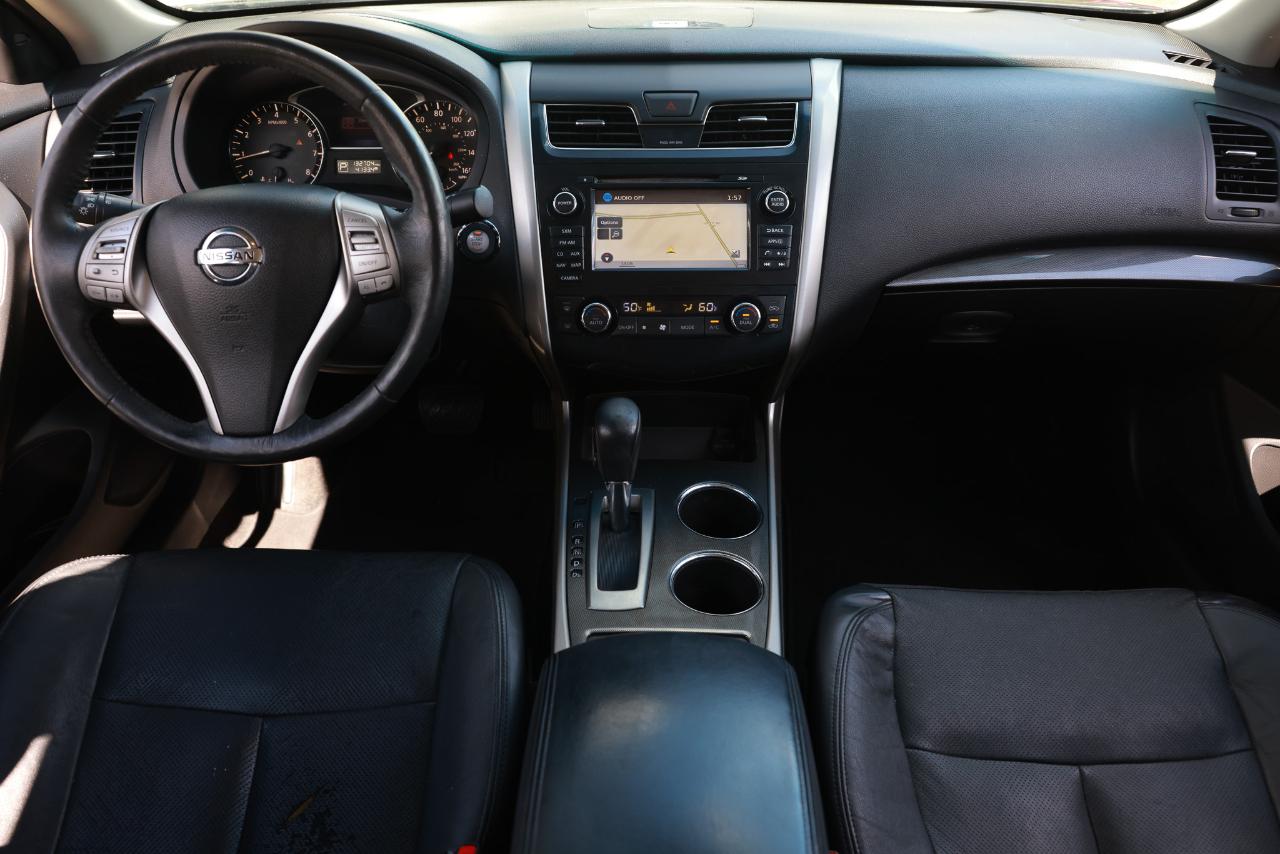 Nissan Altima  2015