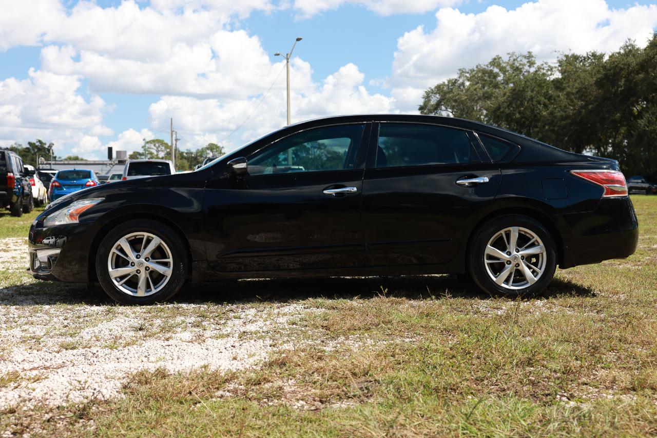 Nissan Altima  2015