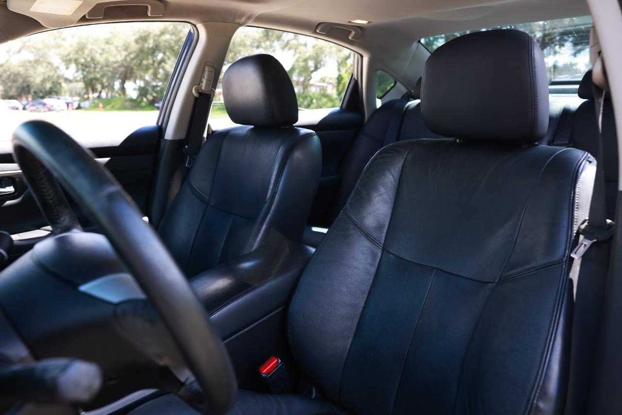 Nissan Altima  2015