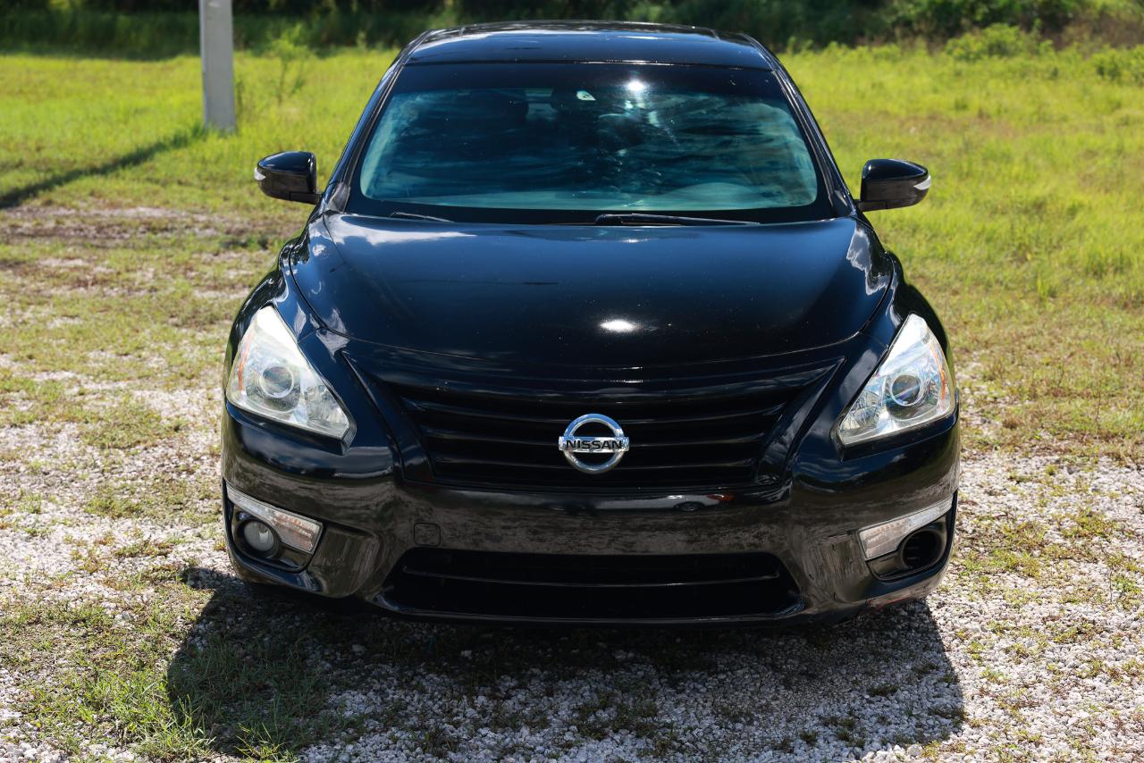 Nissan Altima  2015