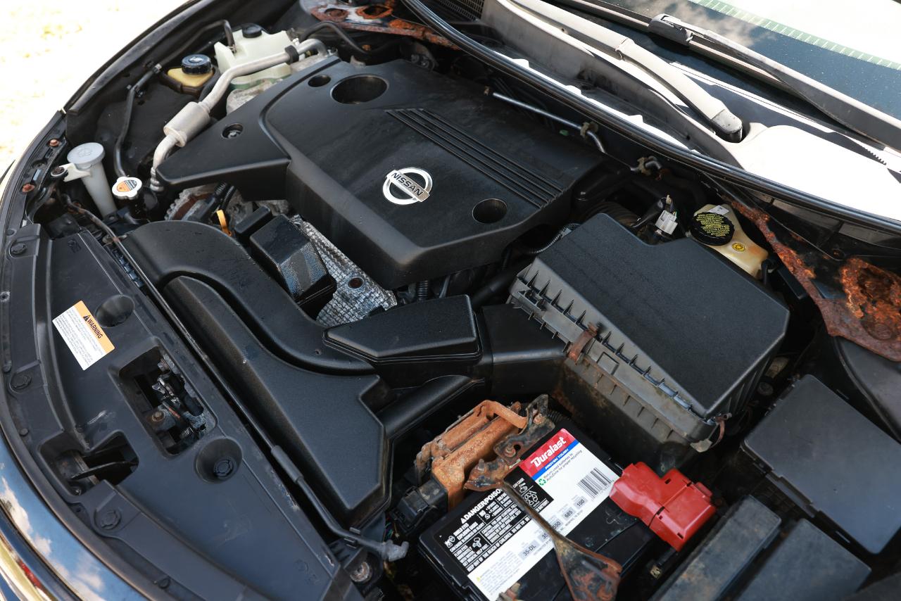 Nissan Altima  2015