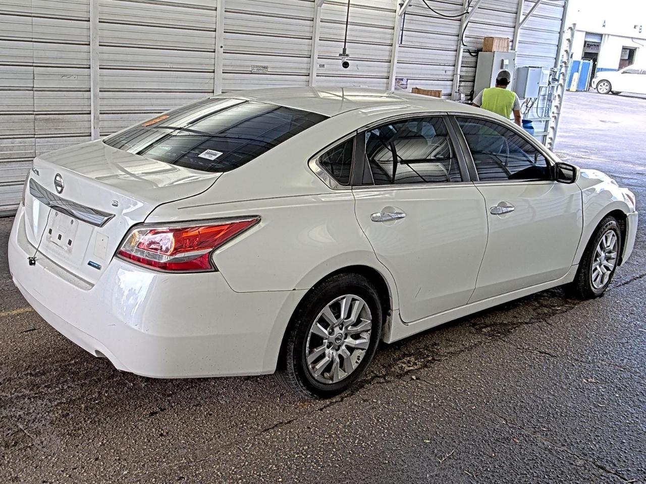 Nissan Altima  2014