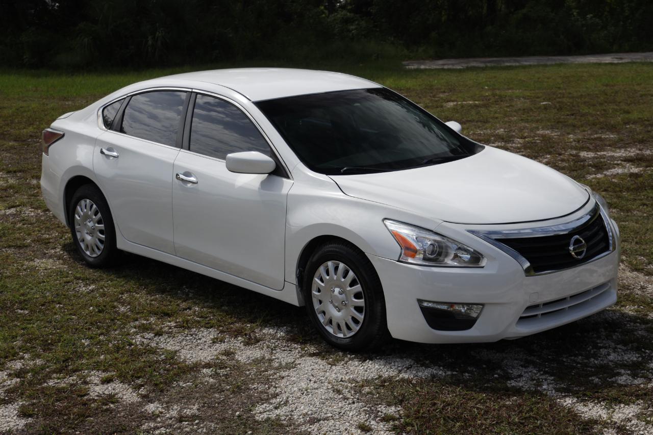 Nissan Altima  2014