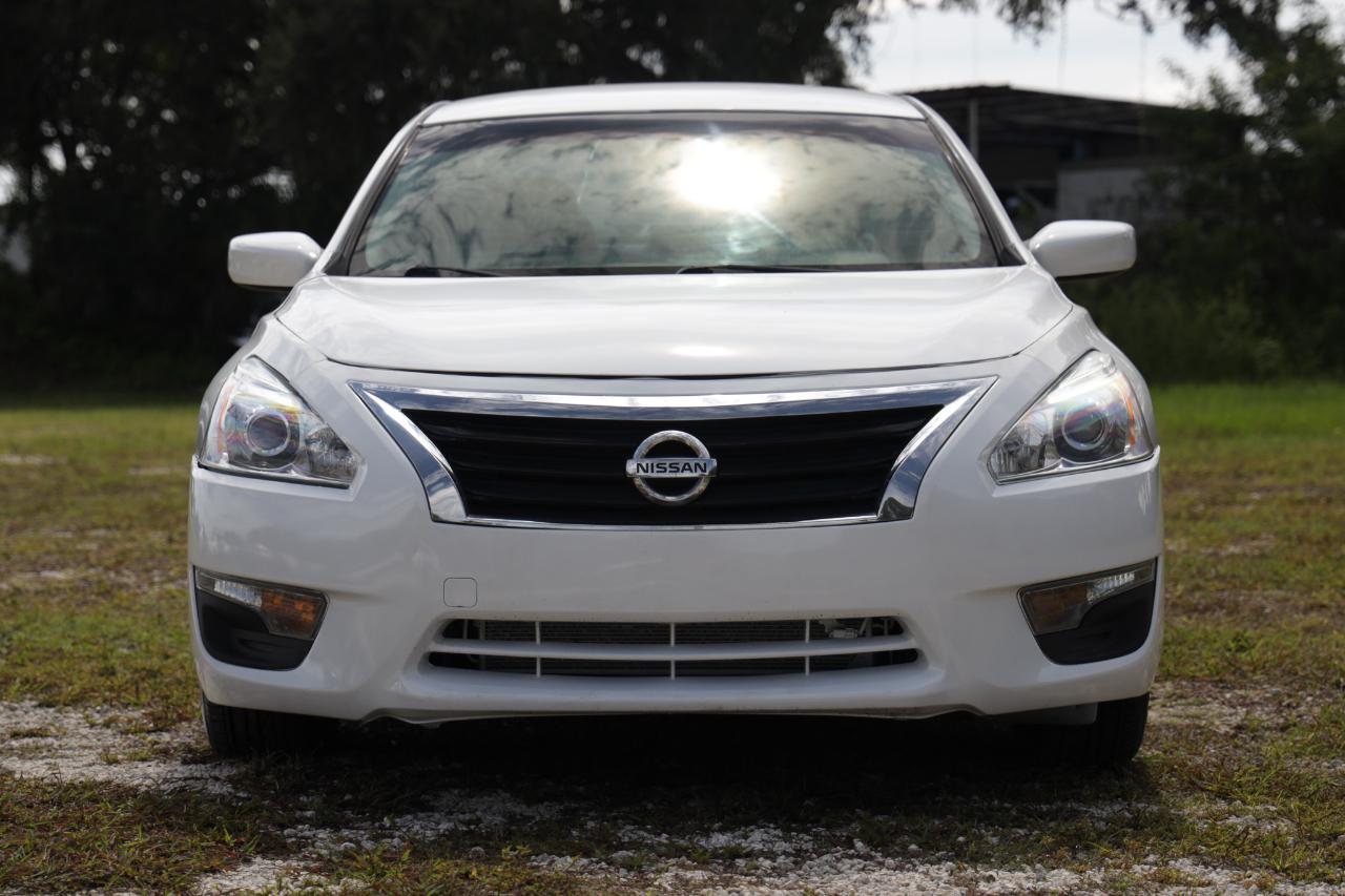 Nissan Altima  2014