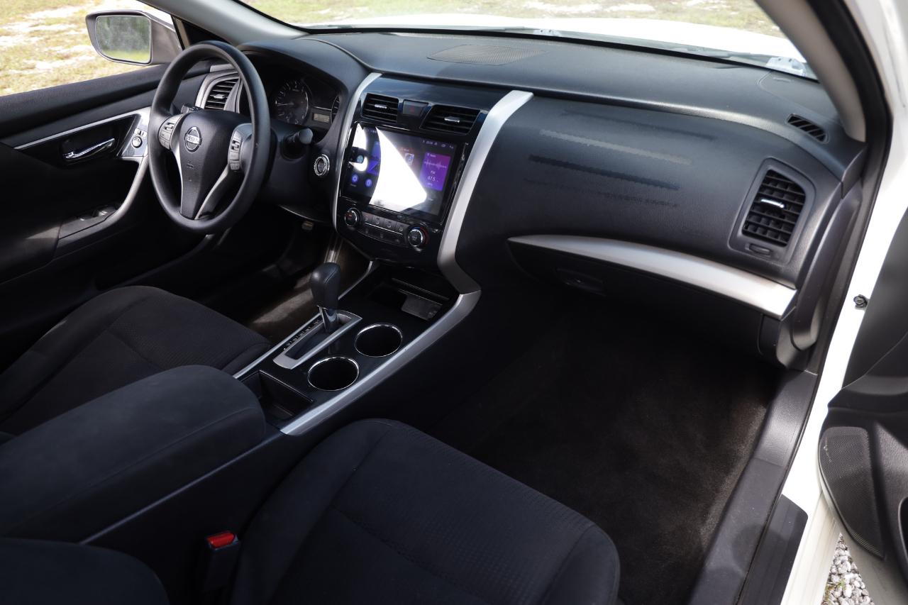 Nissan Altima  2014