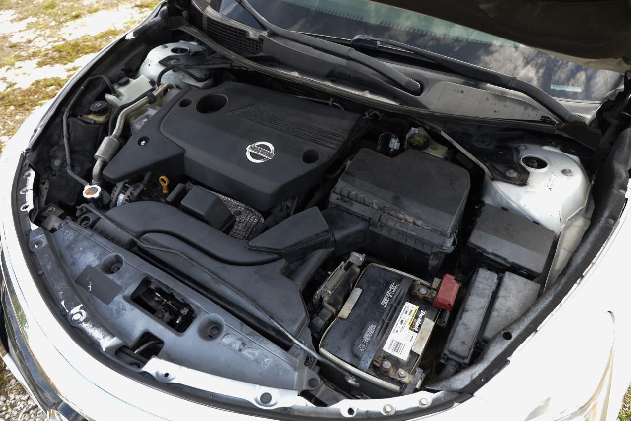 Nissan Altima  2014