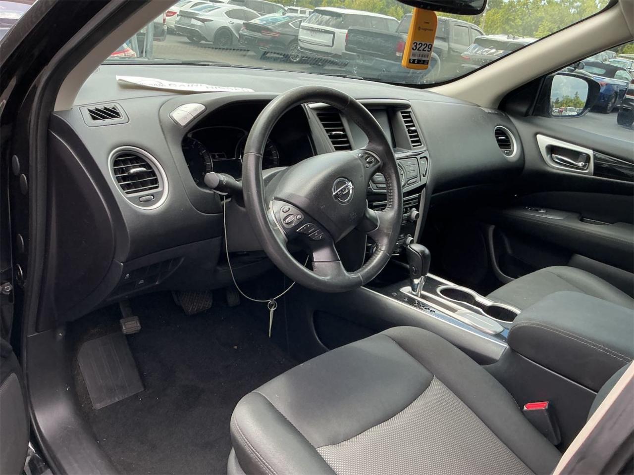 Nissan Pathfinder  2017
