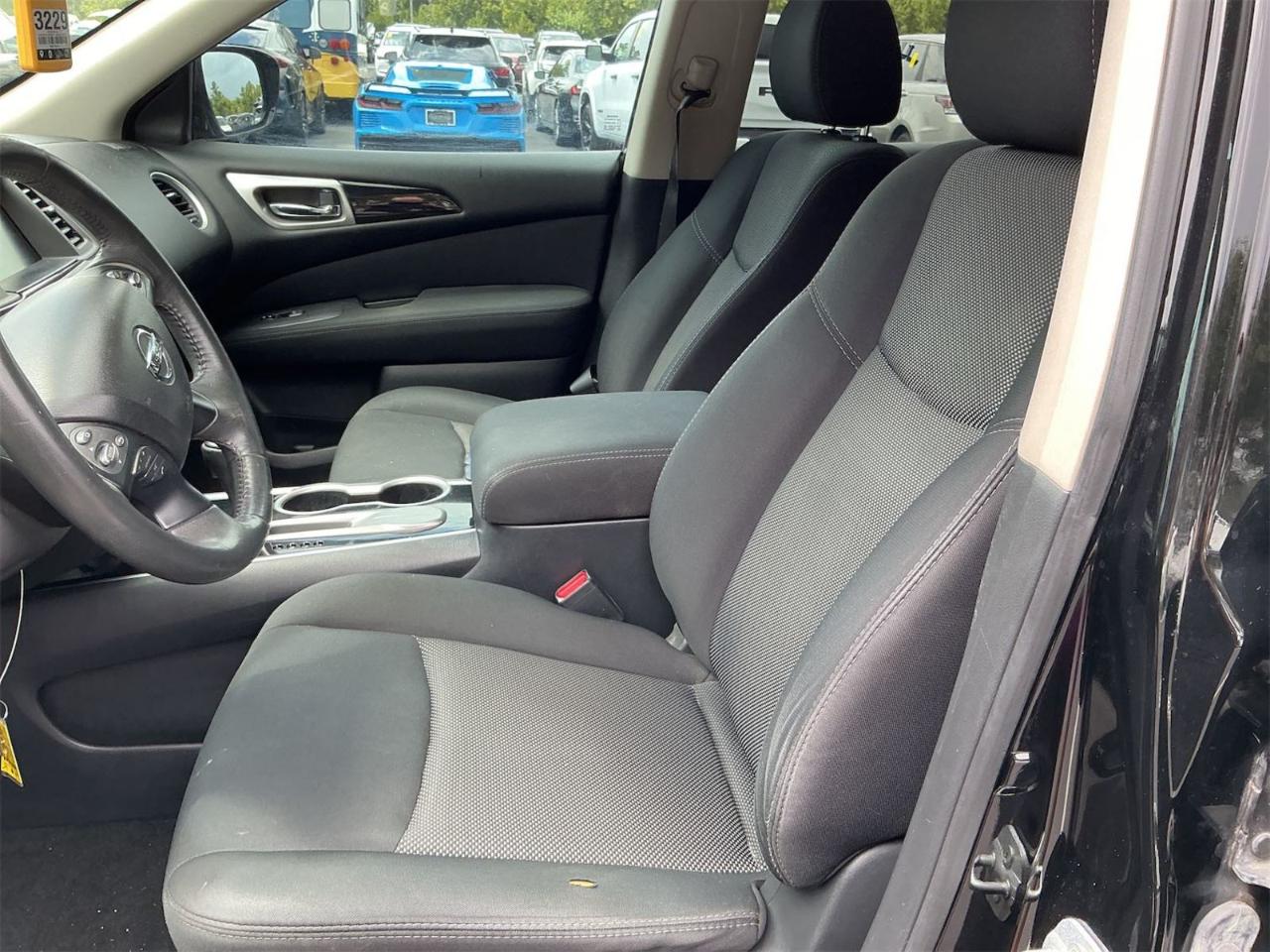 Nissan Pathfinder  2017