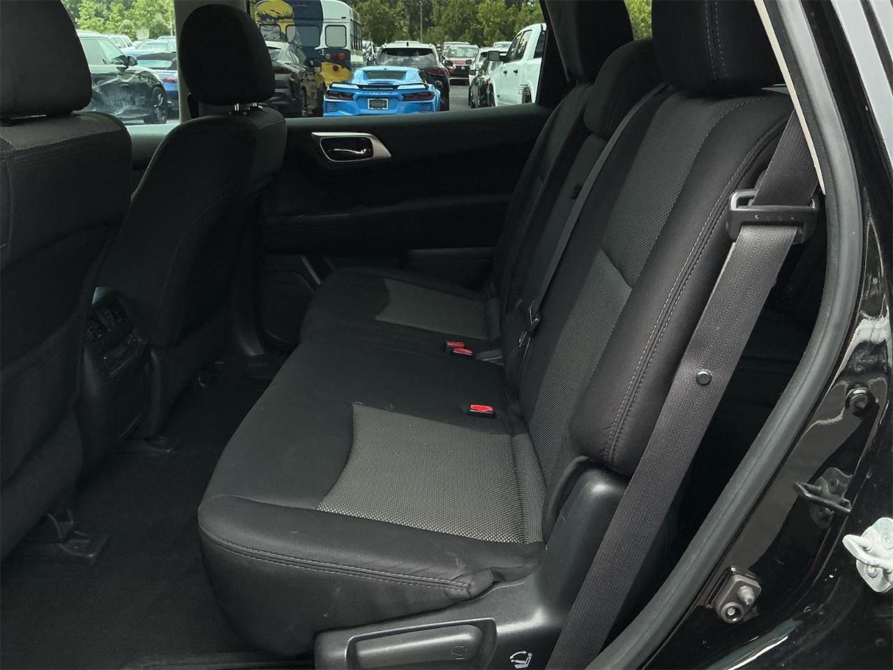 Nissan Pathfinder  2017