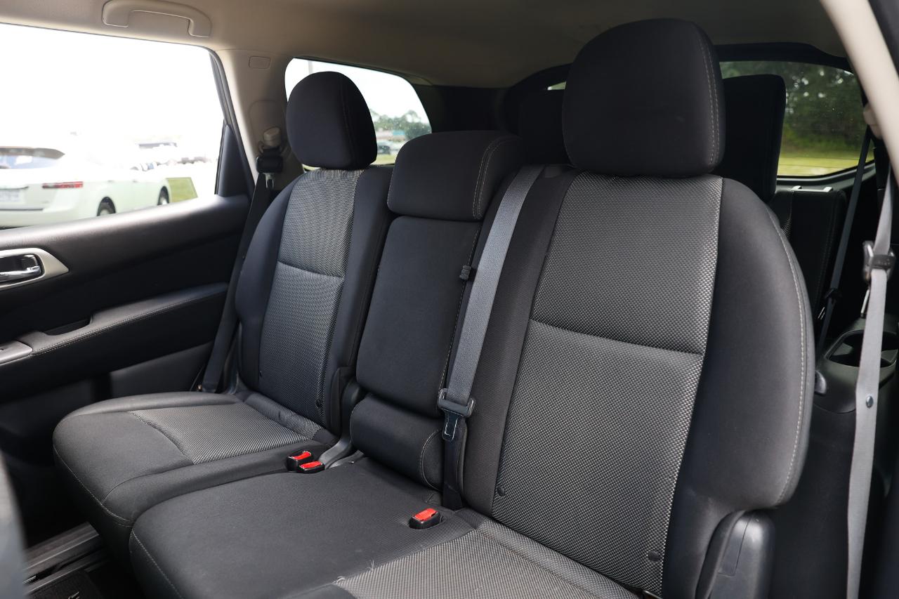 Nissan Pathfinder  2017