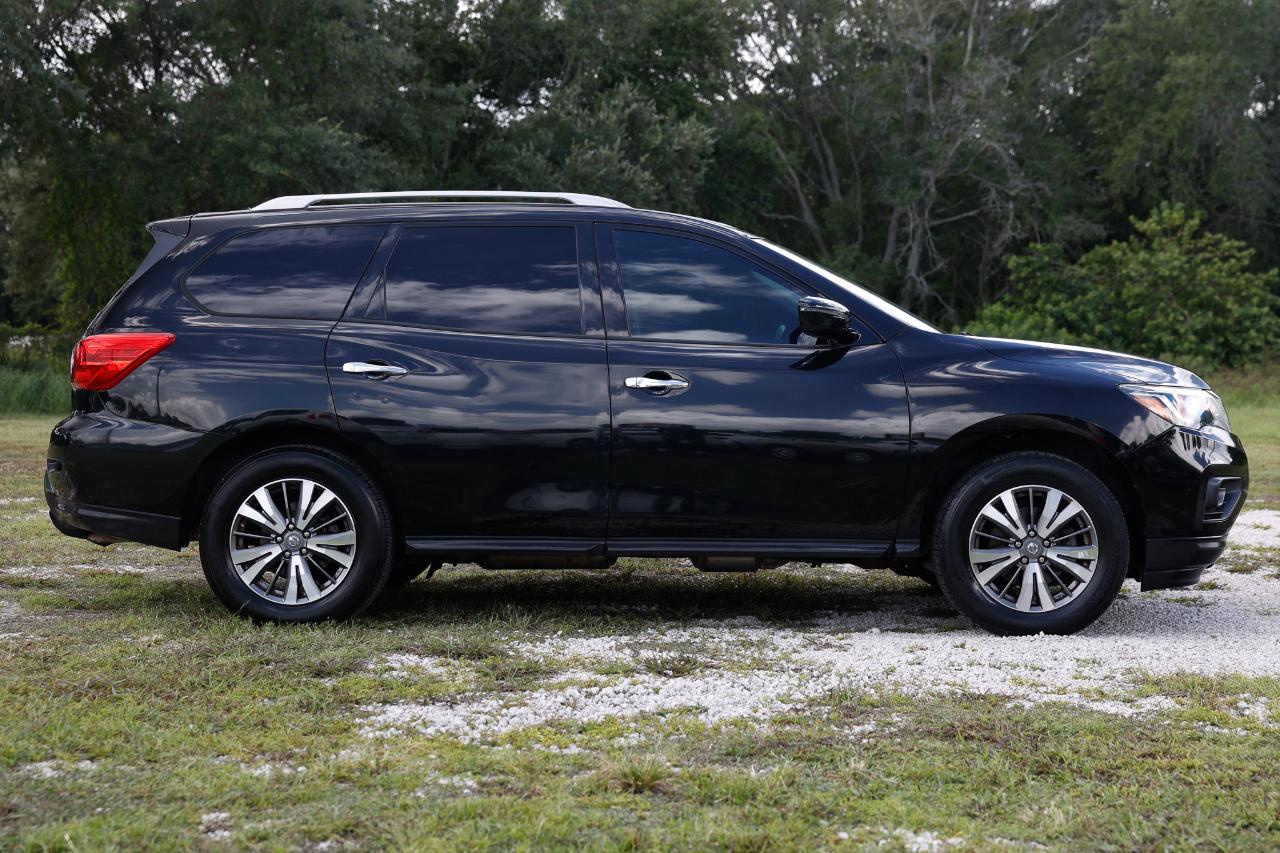 Nissan Pathfinder  2017