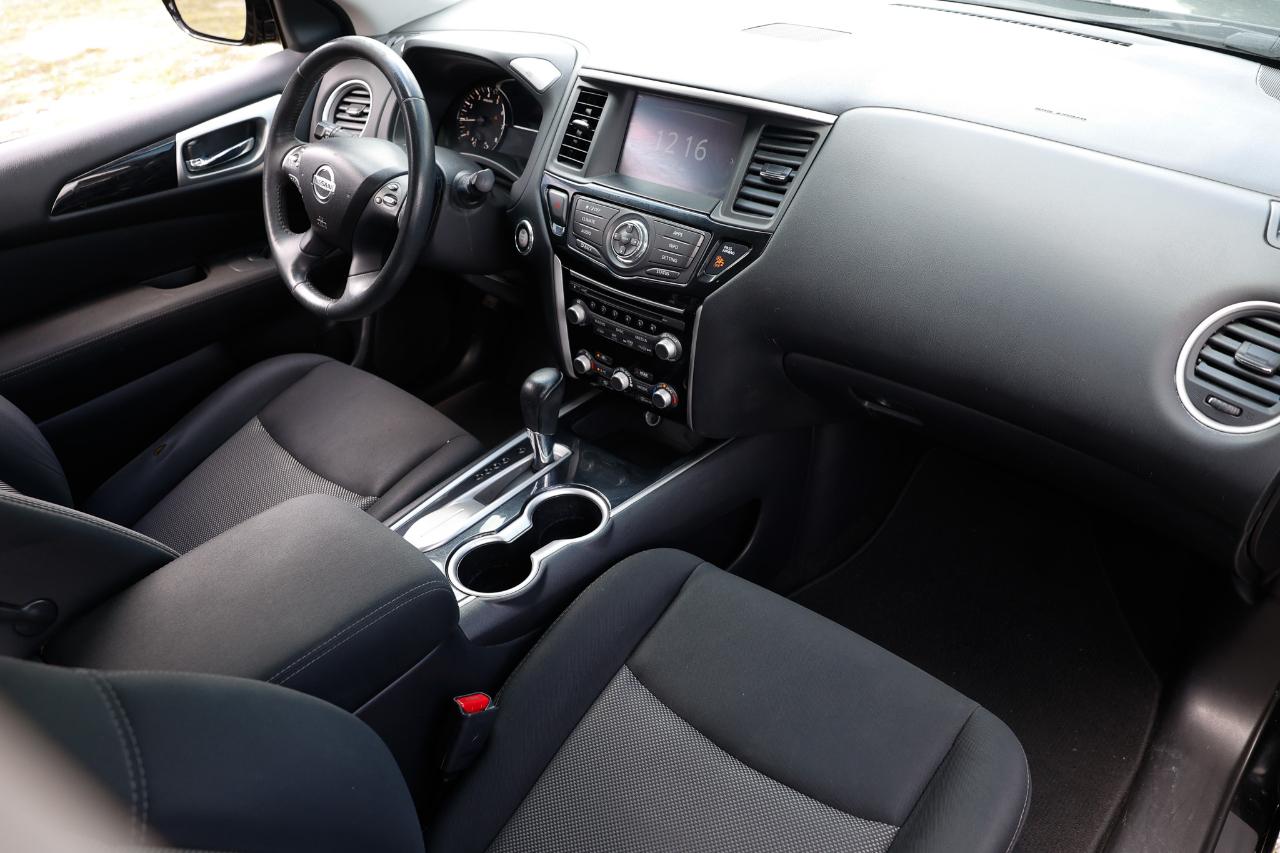 Nissan Pathfinder  2017