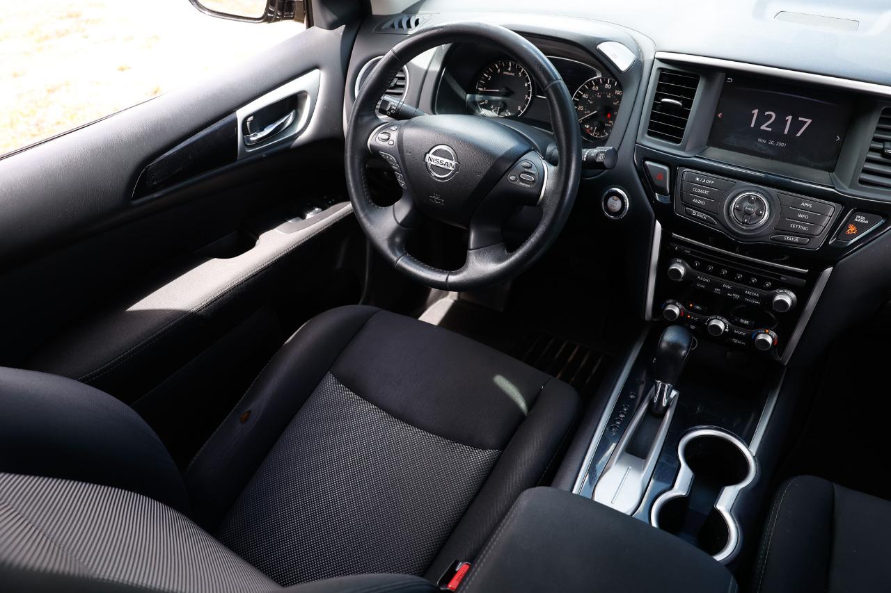Nissan Pathfinder  2017