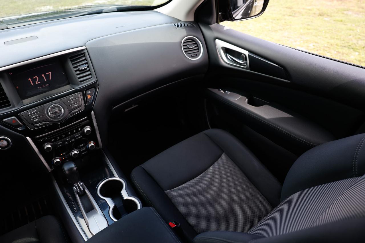 Nissan Pathfinder  2017