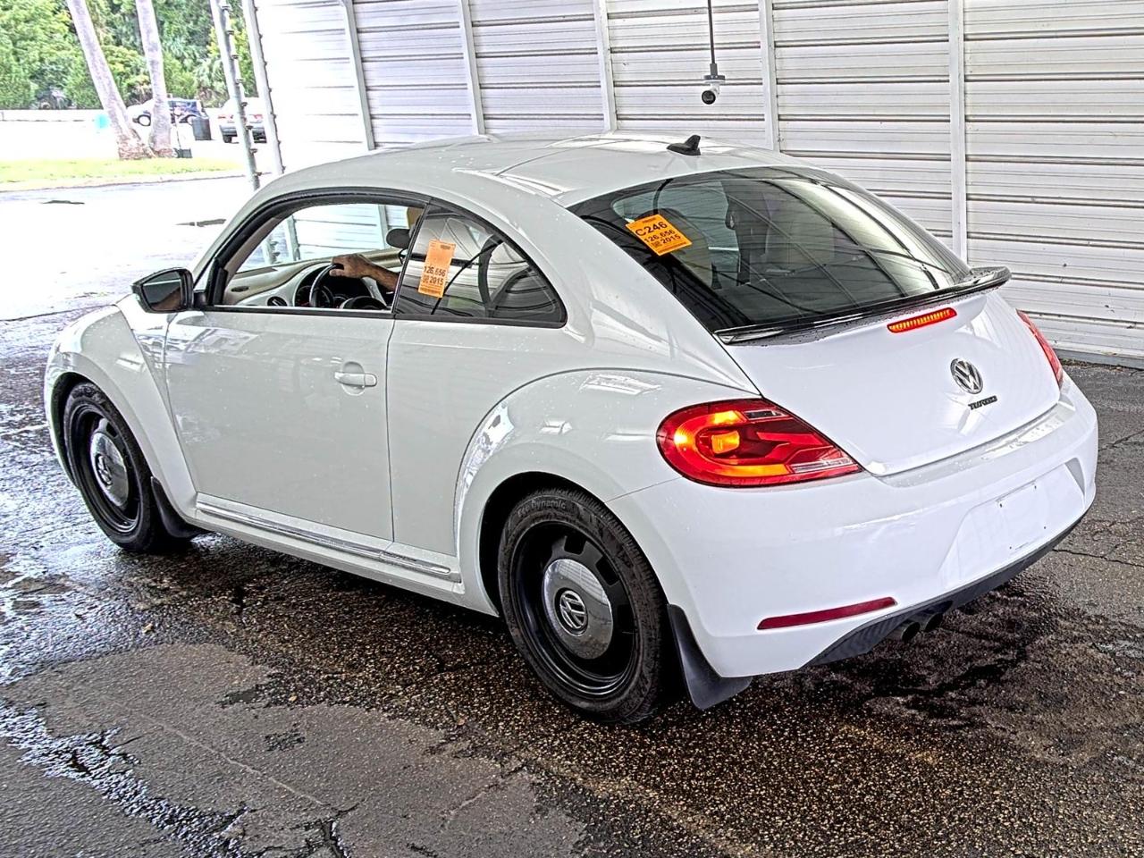 Volkswagen Beetle Coupe  2015