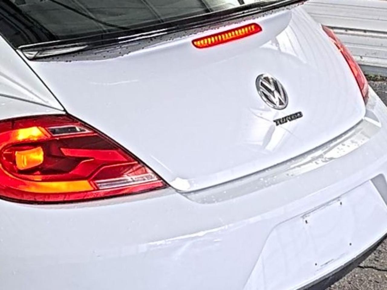 Volkswagen Beetle Coupe  2015
