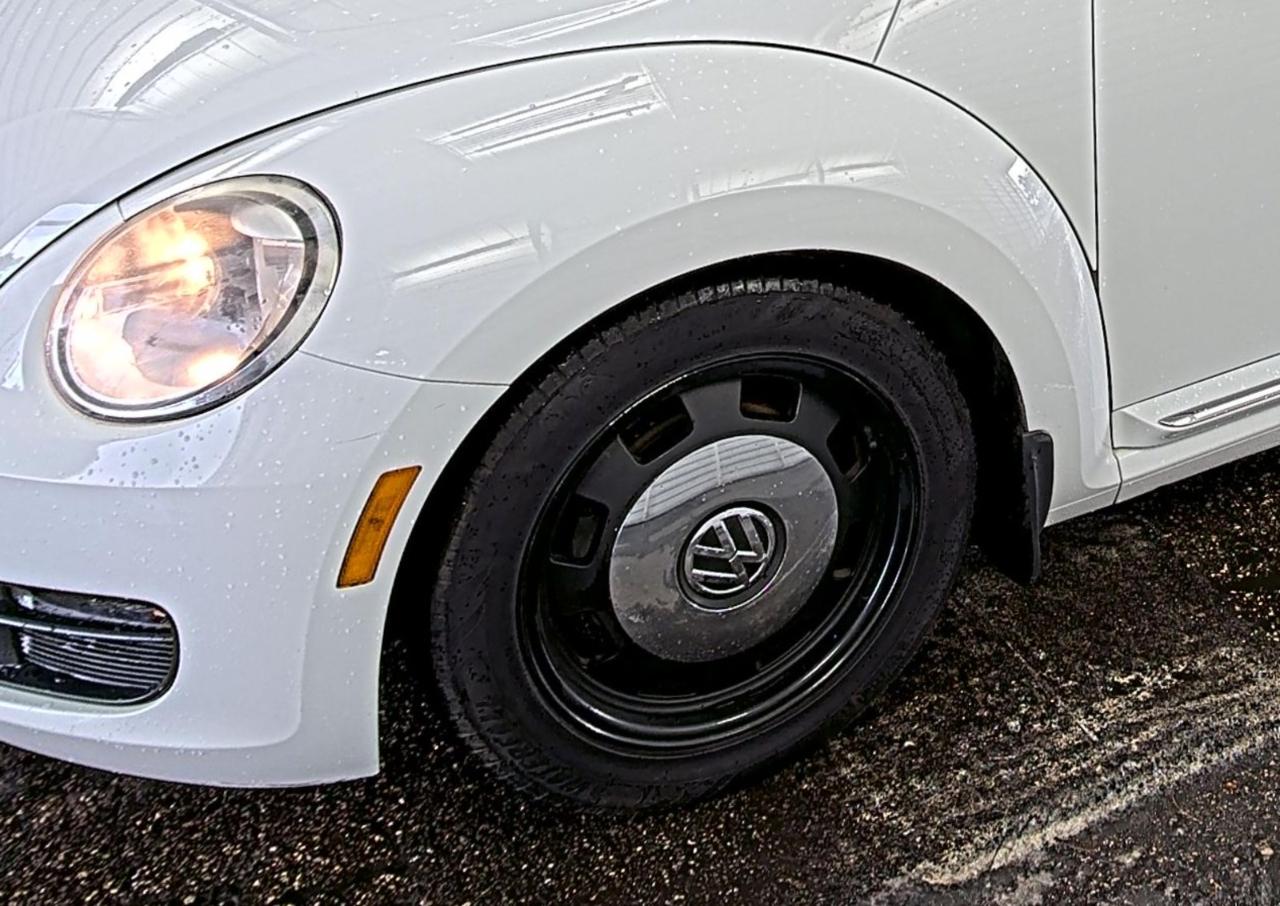 Volkswagen Beetle Coupe  2015