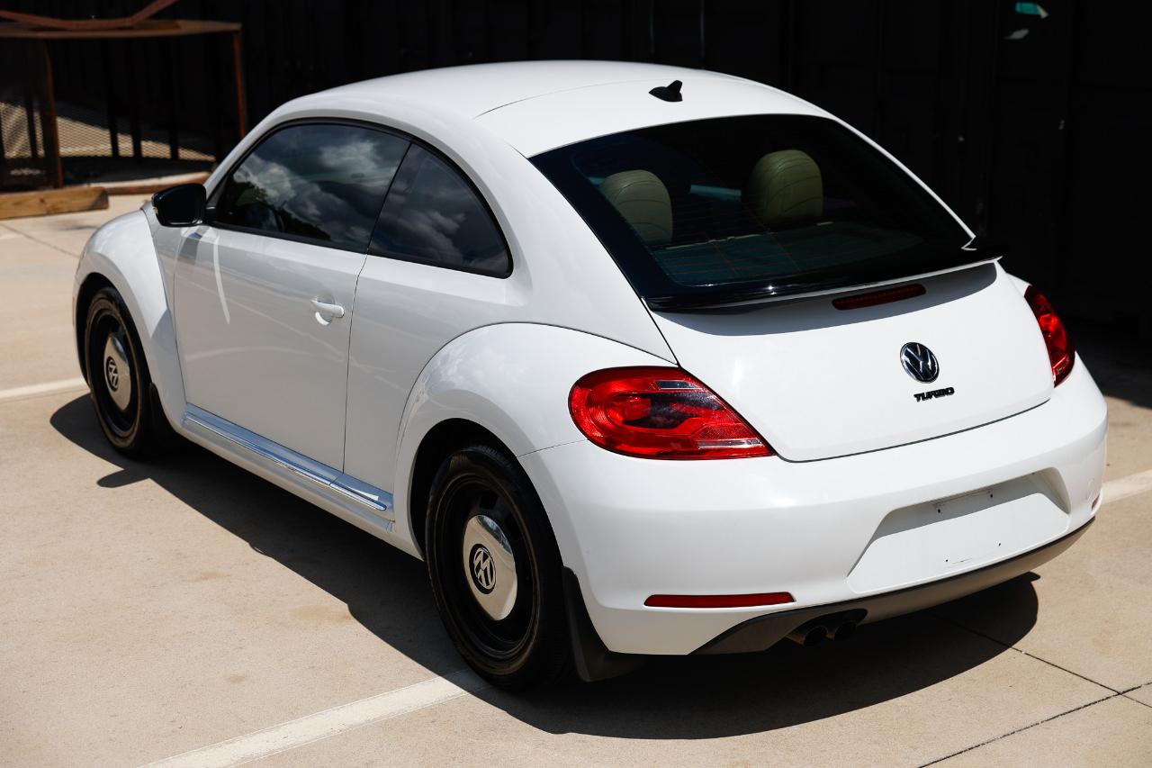 Volkswagen Beetle Coupe  2015