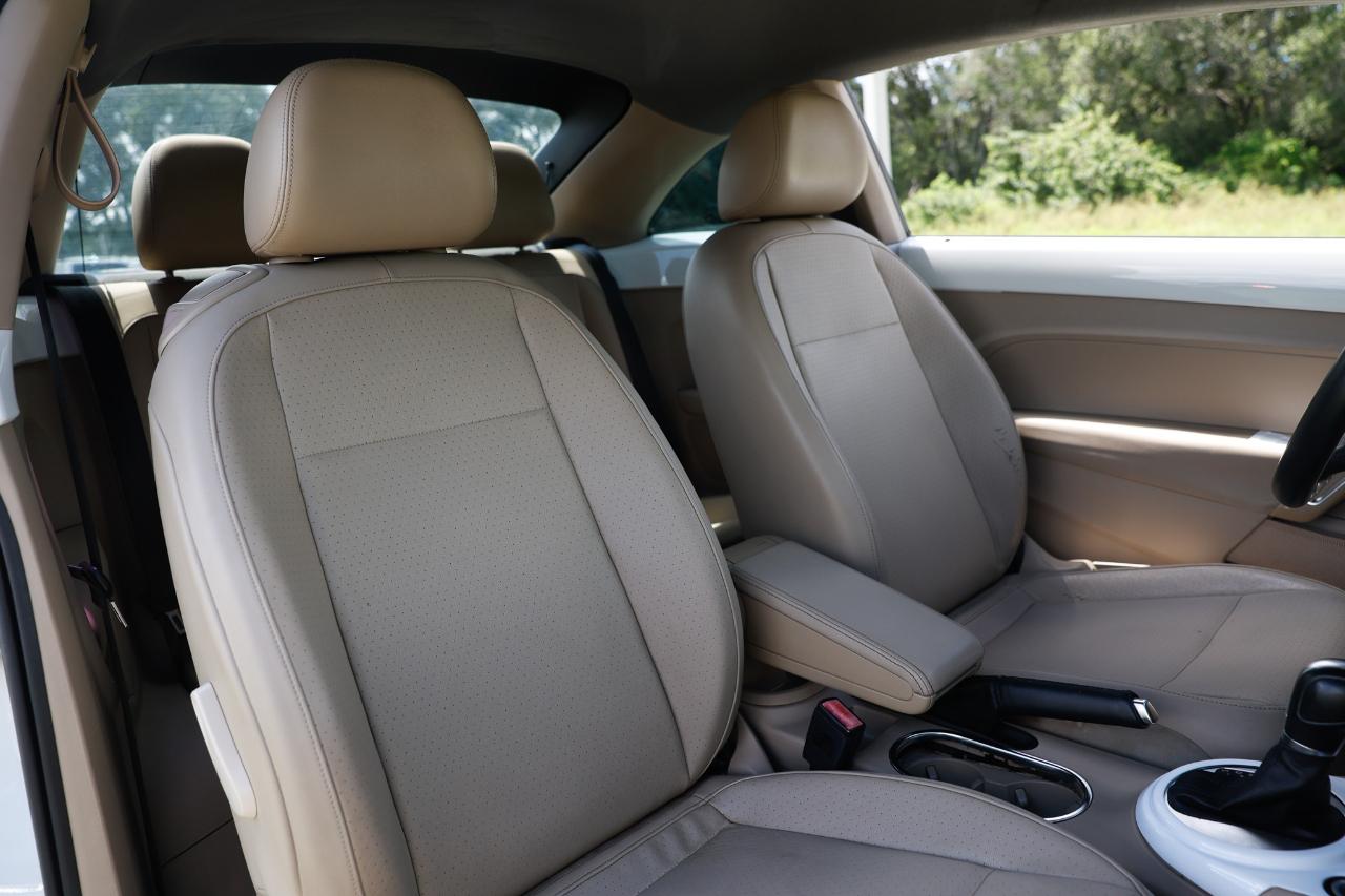 Volkswagen Beetle Coupe  2015