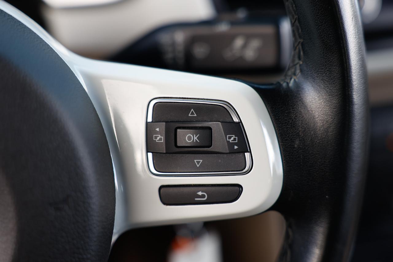 Volkswagen Beetle Coupe  2015