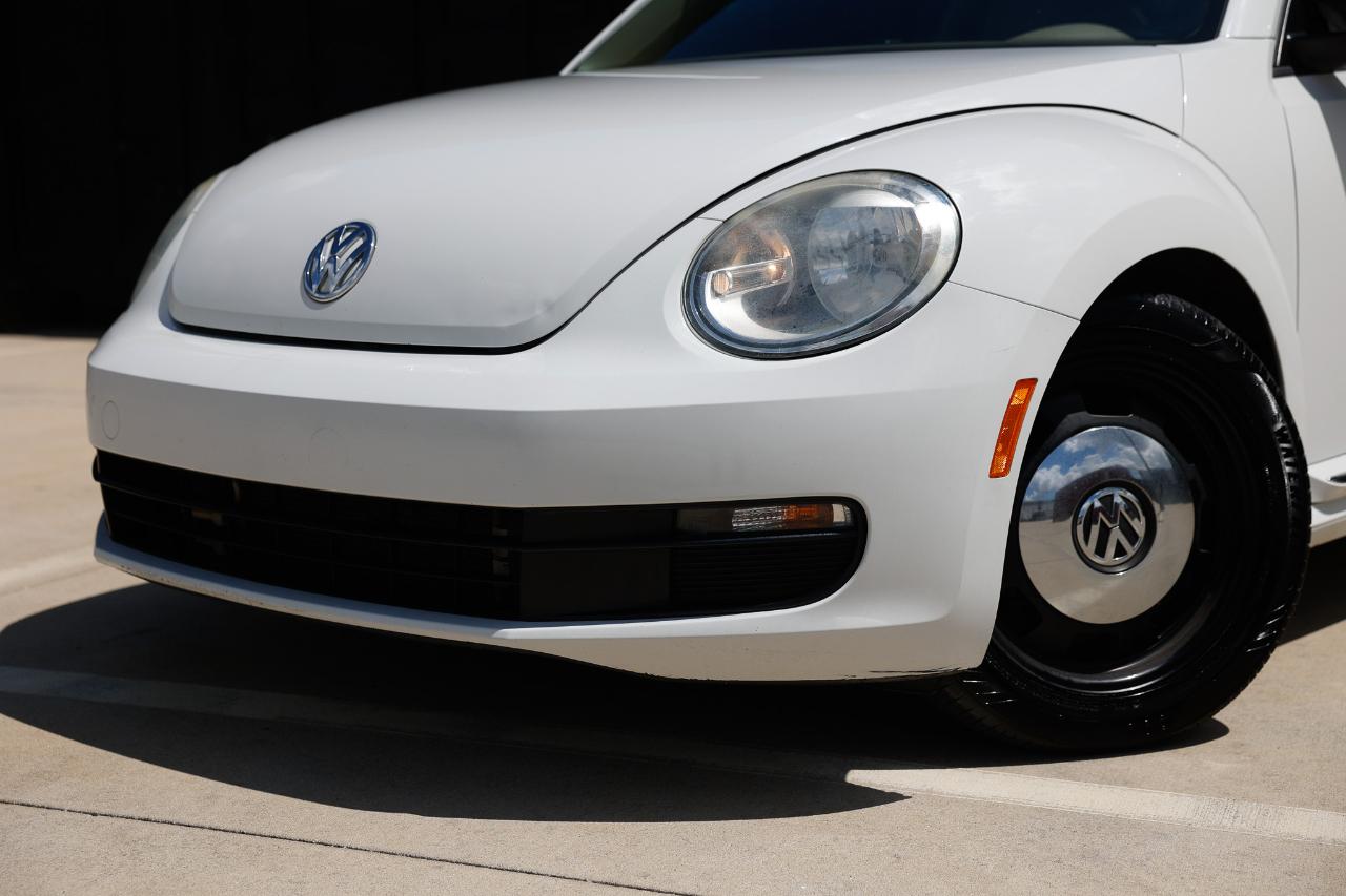 Volkswagen Beetle Coupe  2015