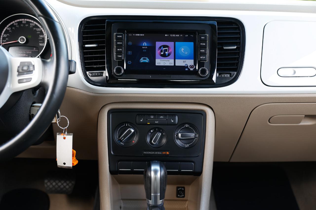 Volkswagen Beetle Coupe  2015