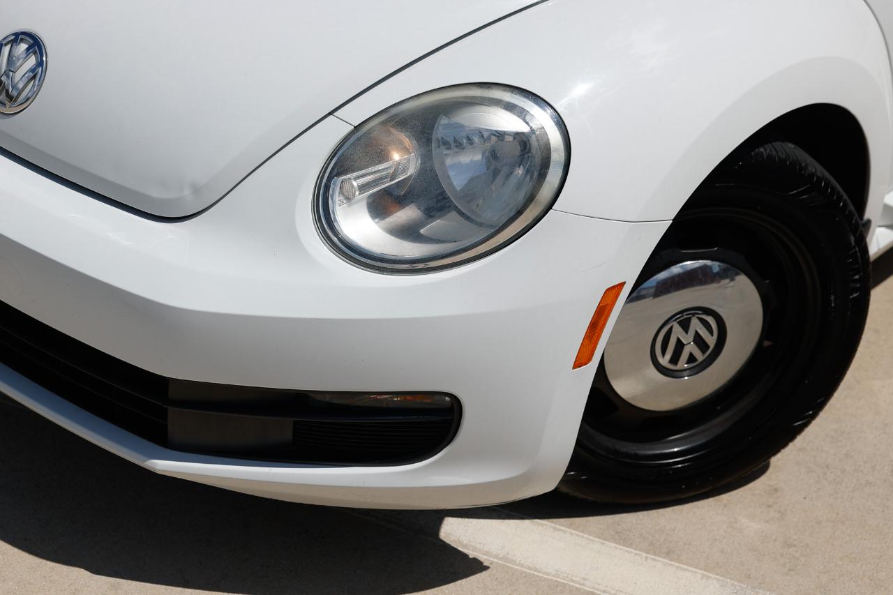 Volkswagen Beetle Coupe  2015