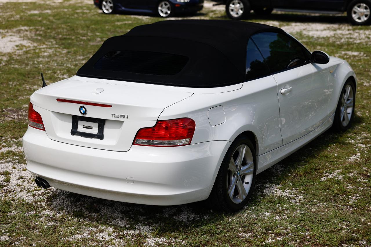 BMW 1 Series  2009