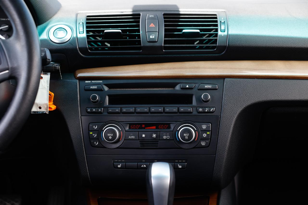 BMW 1 Series  2009