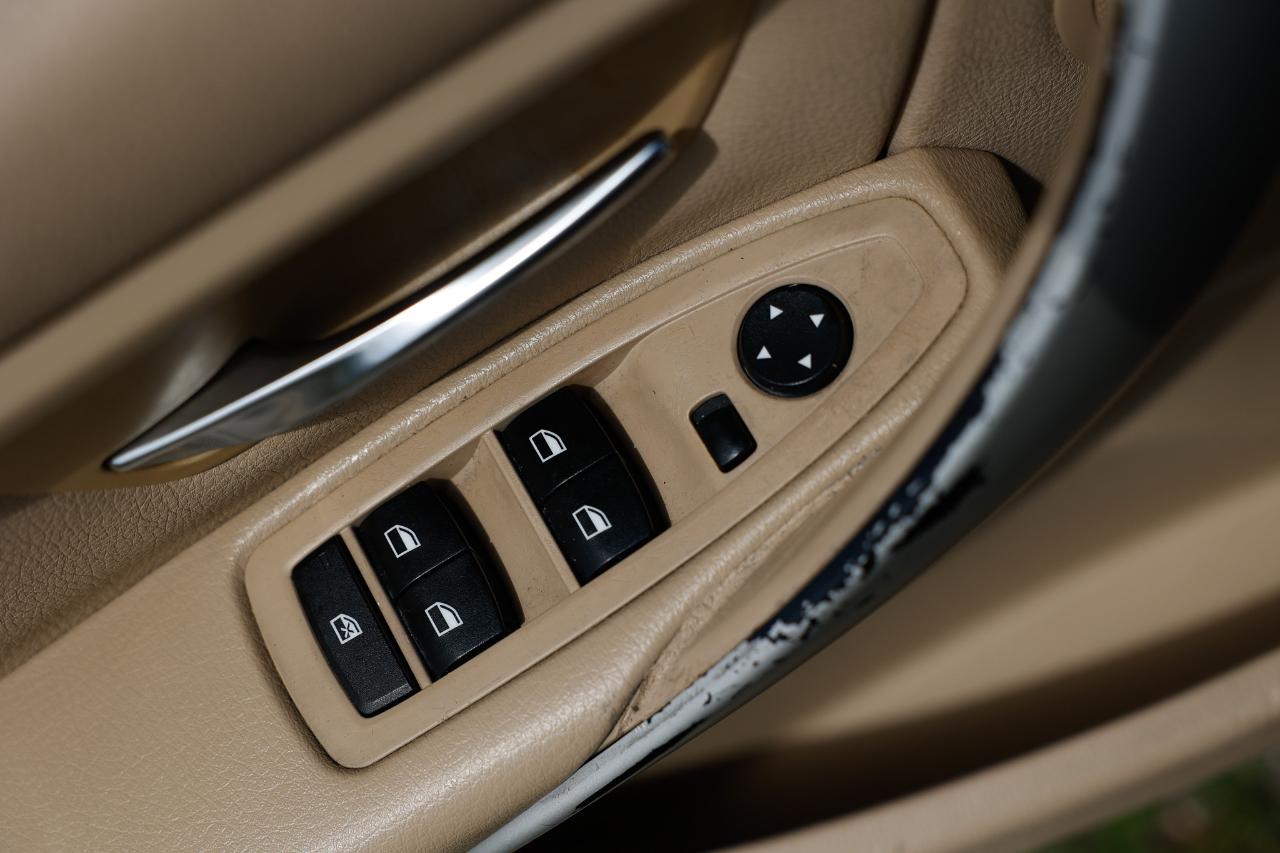 BMW 3 Series  2015