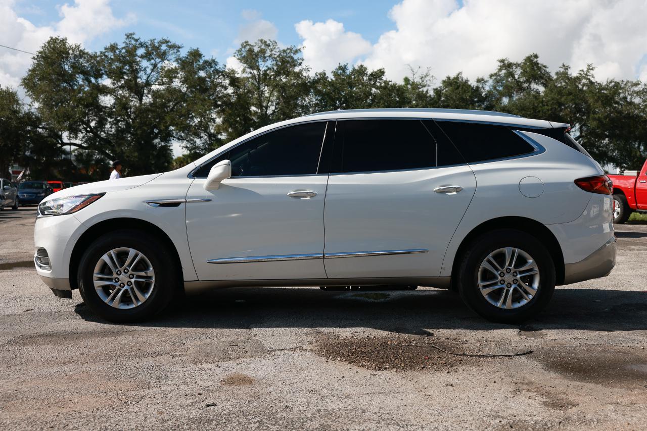 Buick Enclave photo 3