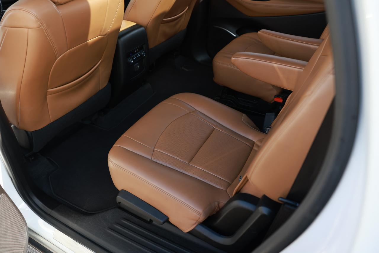 Buick Enclave photo 10