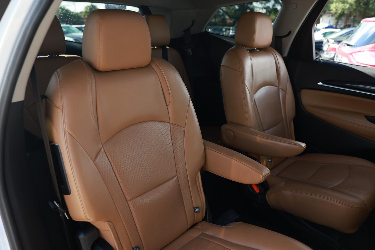 Buick Enclave photo 14