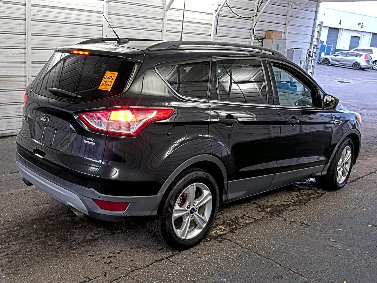 Ford Escape  2014