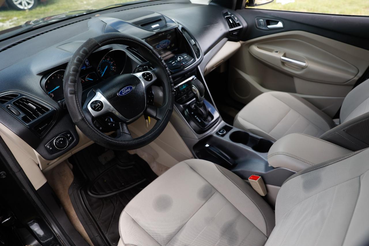 Ford Escape  2014