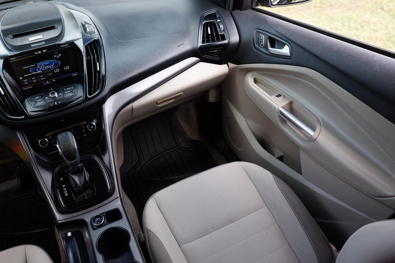 Ford Escape  2014