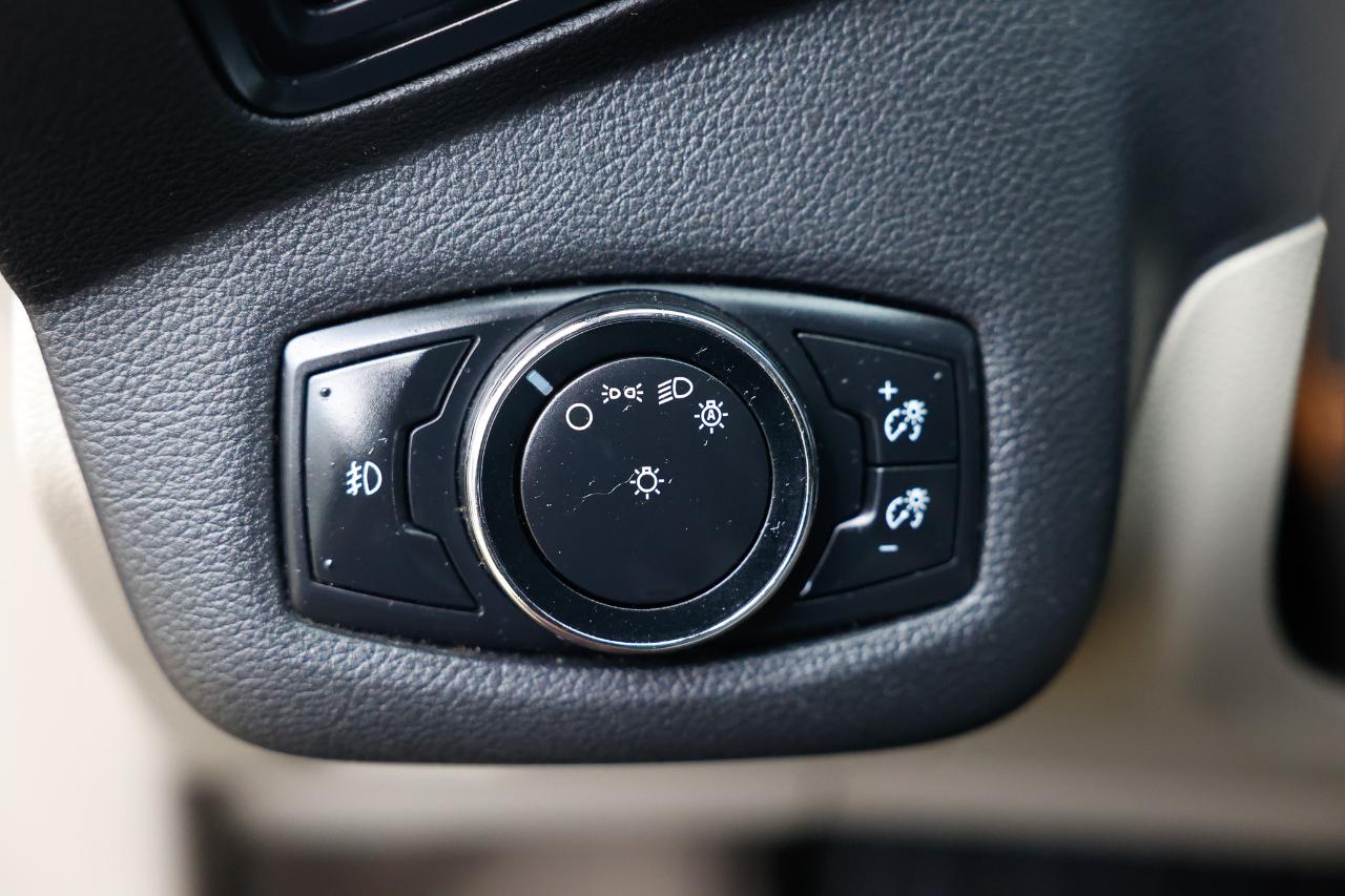Ford Escape  2014