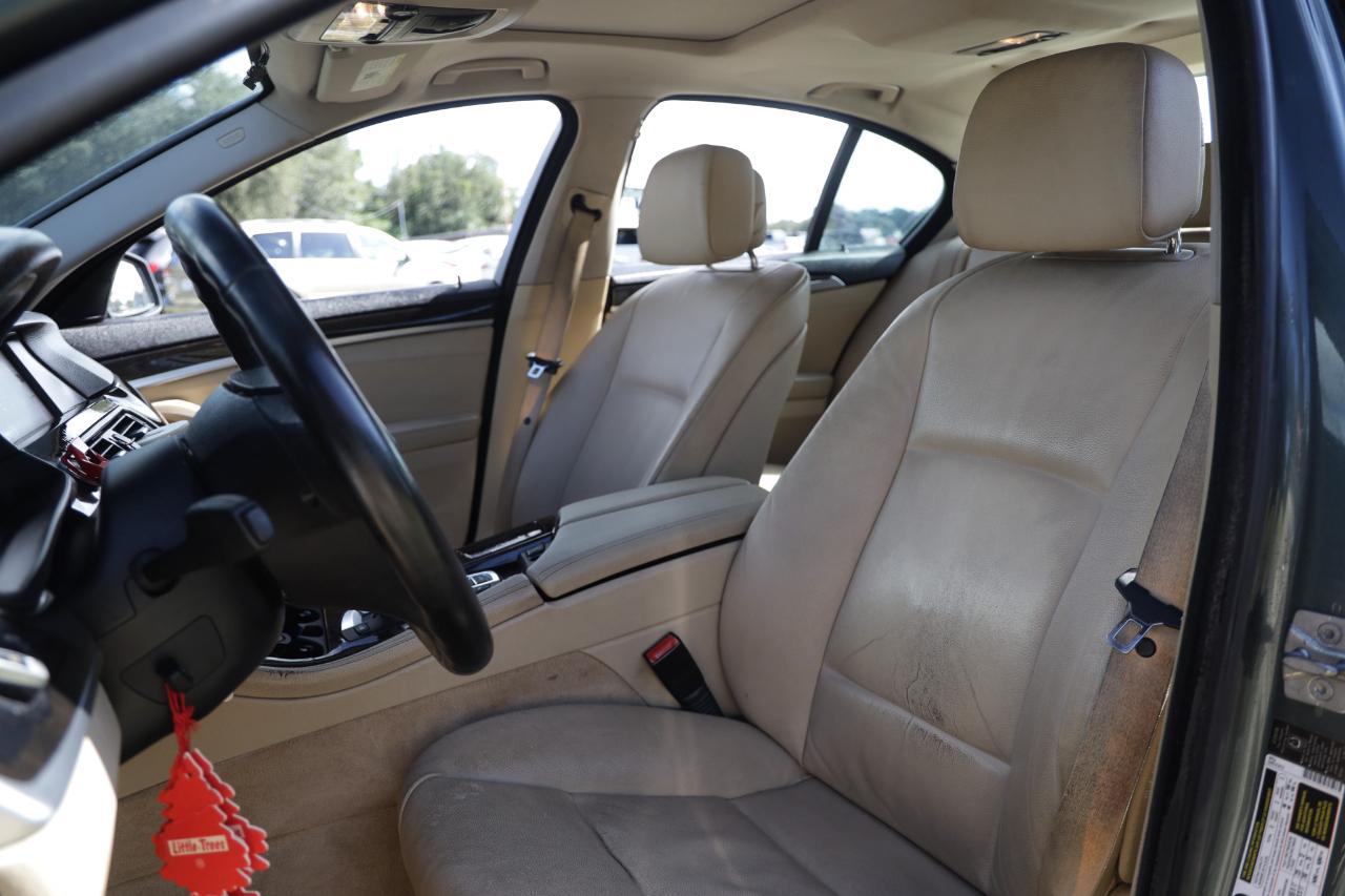 BMW 528i photo 6
