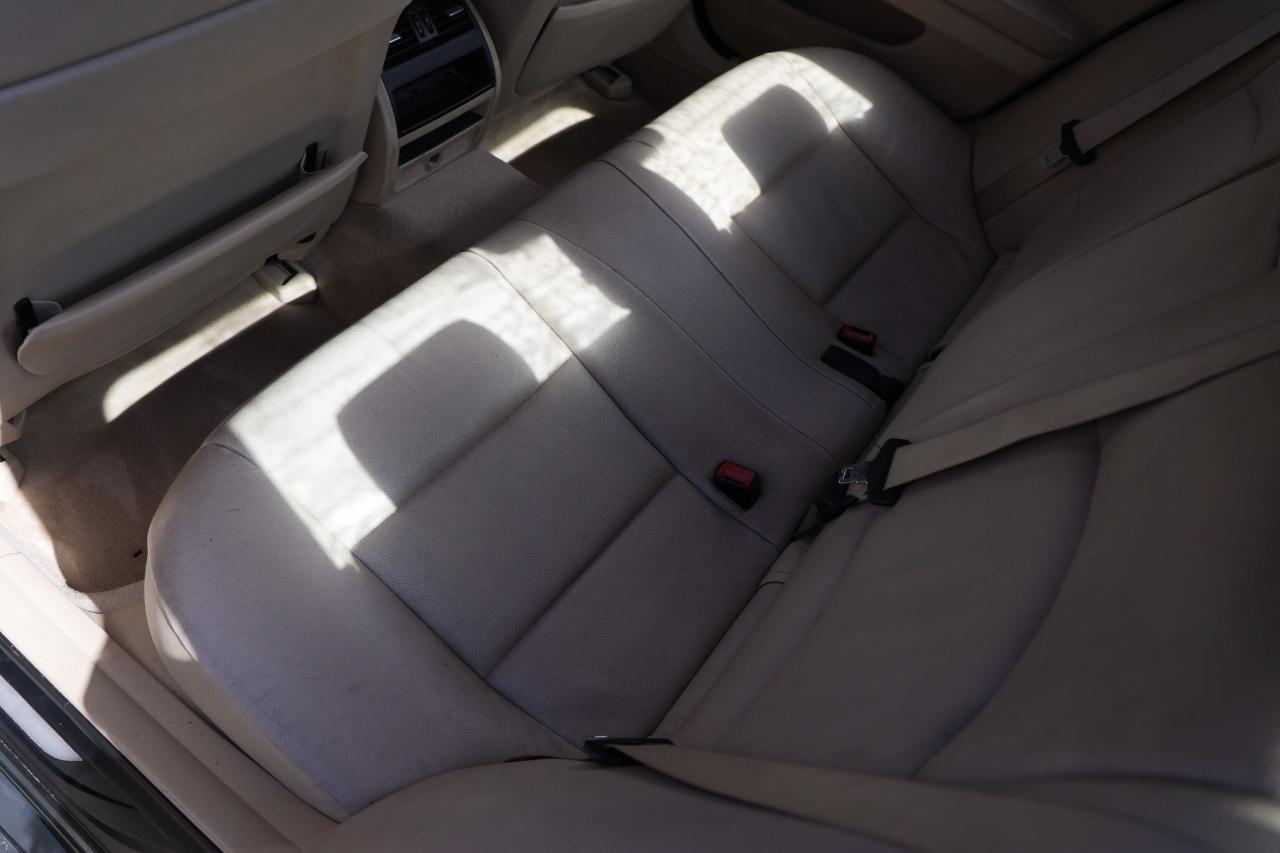 BMW 528i photo 10