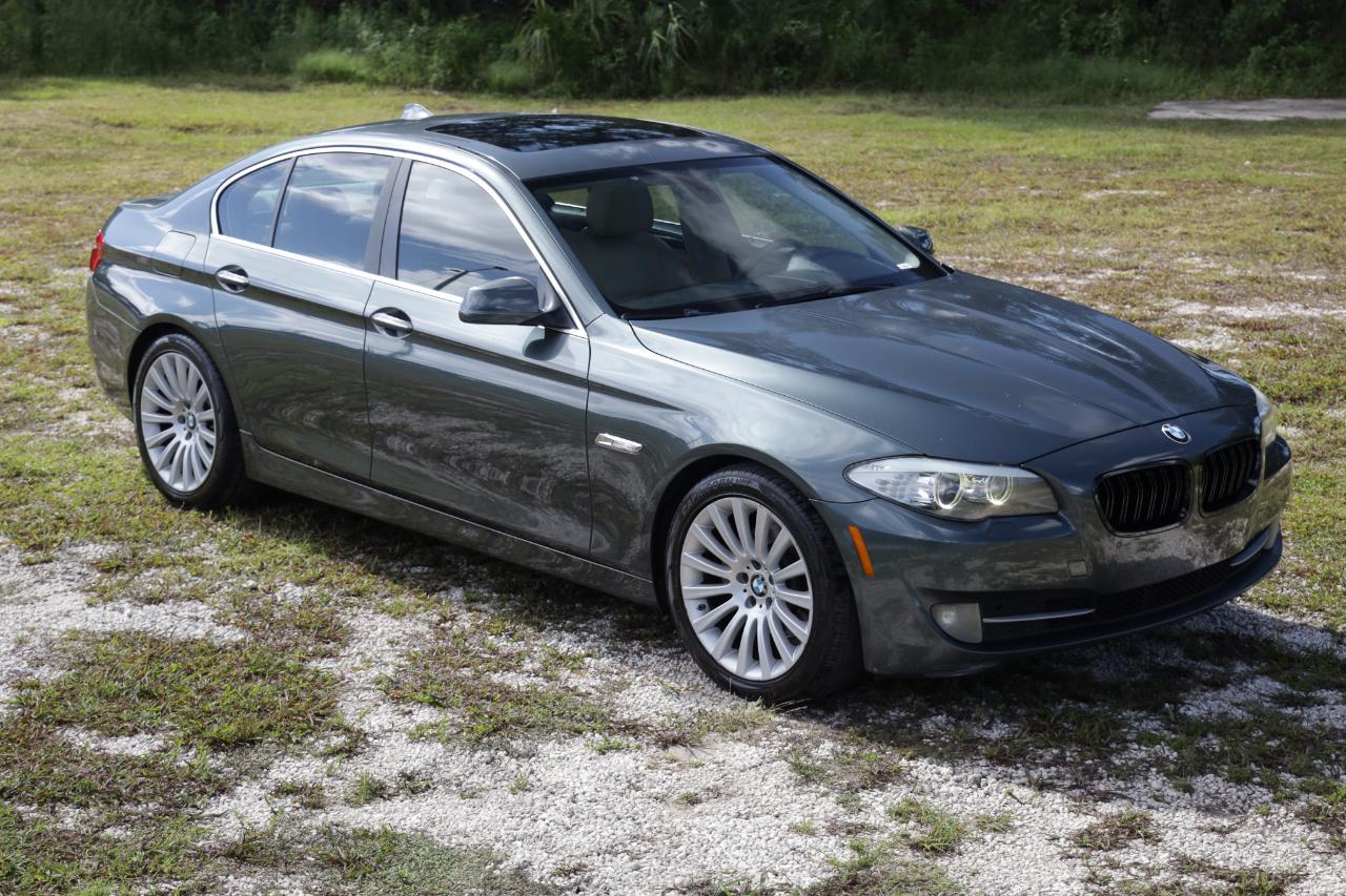 BMW 528i photo 15