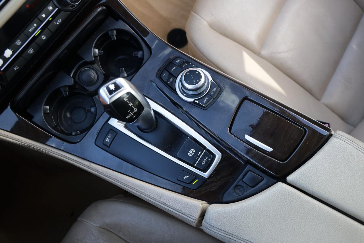 BMW 528i photo 35