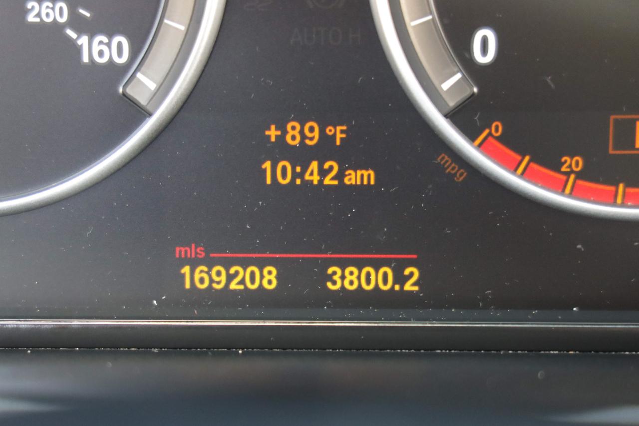 BMW 528i photo 43