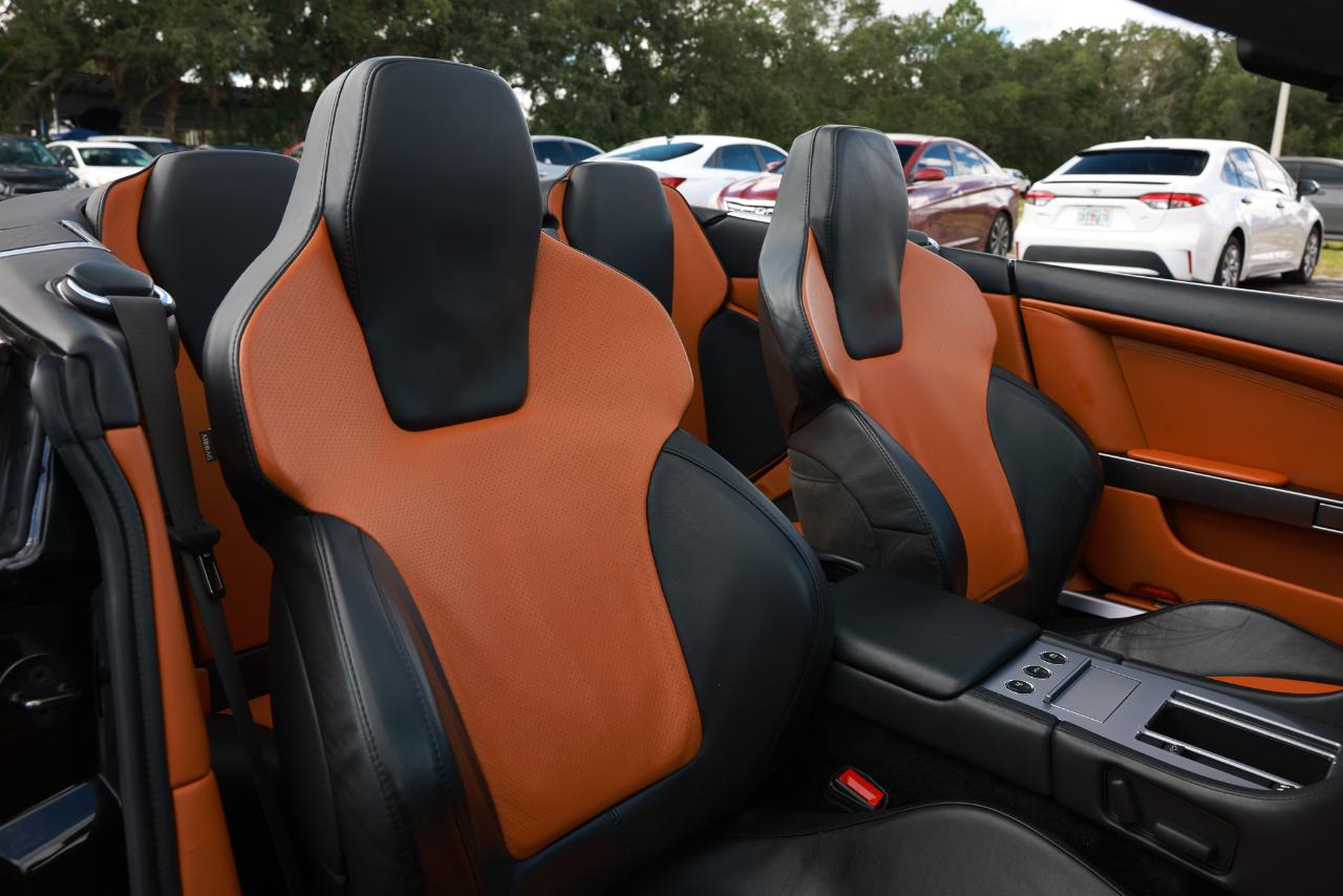Aston Martin DB9  2006